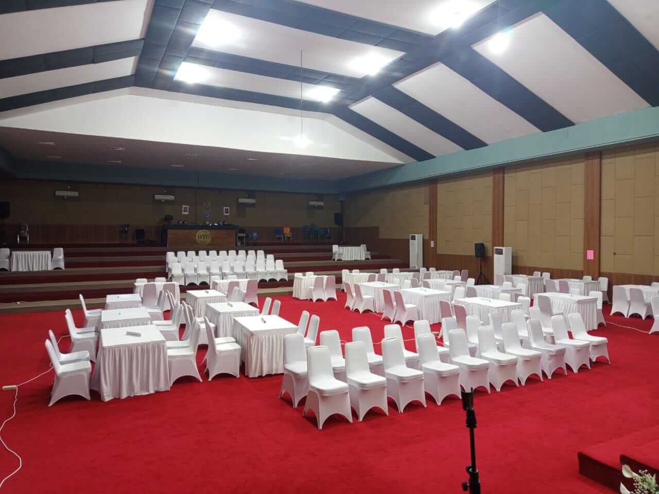 Sewa Kursi Pesta Berkualitas